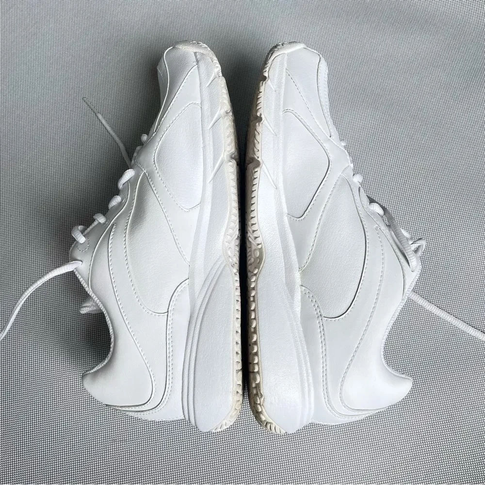 Reebok All White DMX Ride Oil Resistant Sneakers Women’s Size 8 1/2 Wide EUC